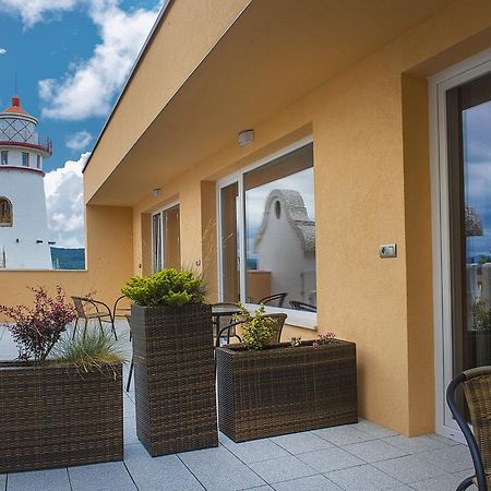Plaza Beach Holiday House Prešov Buitenkant foto